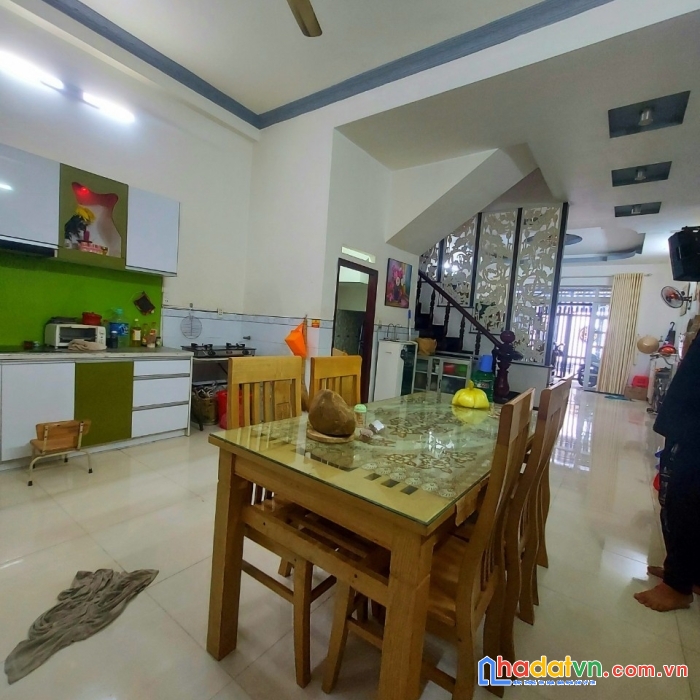 Ngộp bán nhà hxh thông trường chinh 60m2