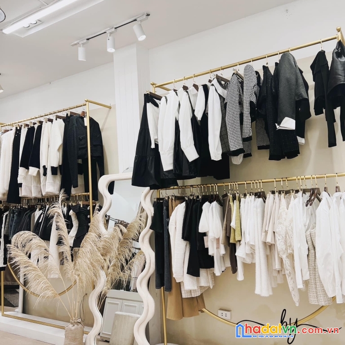 Sang nhượng cửa hàng quần áo nữ tại 230 khâm thiên - hà nội