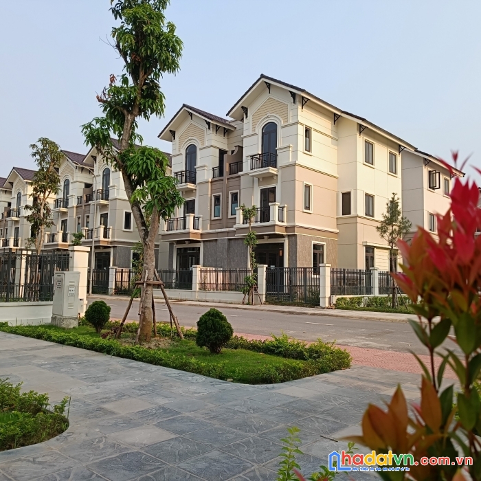 Duy nhất 1 căn btsl 135m2 centa city từ sơn giá chính chủ.