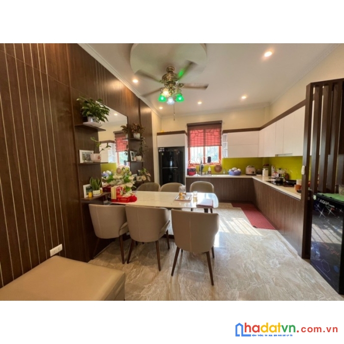Bán lê thanh nghị hàng xóm đại học, thoáng trước sau, dt41m2, giá 3 tỷ7.
