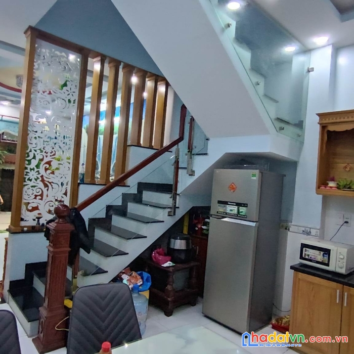 Chỉ một căn duy nhất bình tân - quốc lộ 1a - hẻm xe hơi vào nhà chỉ 4.x nhỏ tỷ