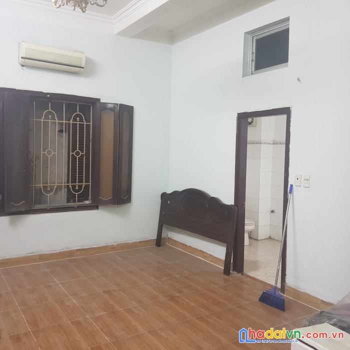 Mình cần cho thuê phòng 45m2. phòng rộng. thông sàn 1 tầng ( 1 phòng lớn) tại tầng 3 tại 162