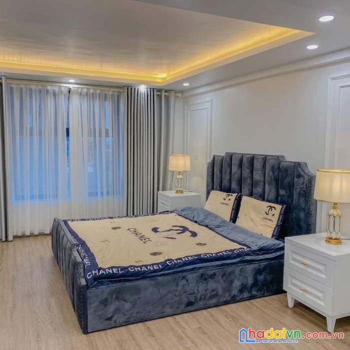 Bán nhà phố thái hà - đống đa, 160m, 8 tầng, mt 10m. giá: 39.5 tỷ
