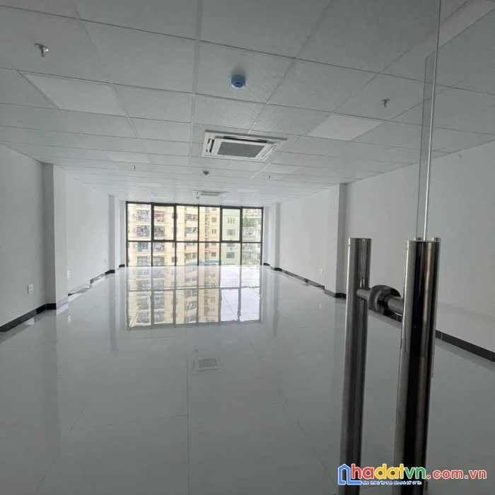Bán nhà mặt phố tôn đức thắng, đống đa 180m, 9 tầng, mt 8m. giá: 80 tỷ