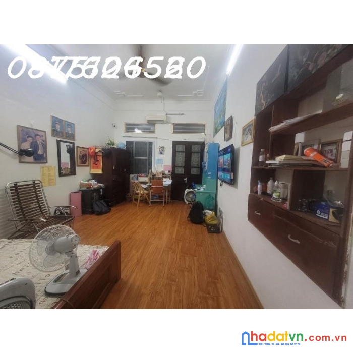 Phố quan nhân, thanh xuân, 40m2, 4 tầng, phân lô 5m ra ô tô tránh nhà đẹp ở ngay chỉ 5 tỷ, lh