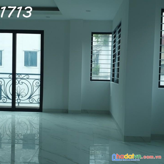 Bán gấp nhà phố cầu giấy 7 tầng tháng máy, ôtô, ở và kinh doanh căn hộ dịch vụ,  giá 13 tỷ hơn