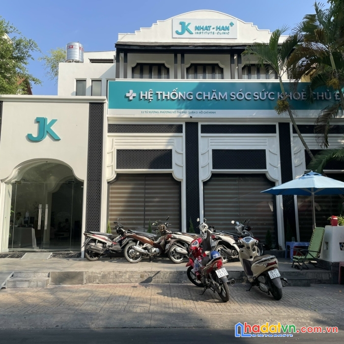 Cho thuê nhà mặt tiền tú xương, p7, q3, 12x30m