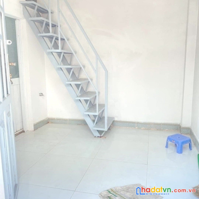 Nhà bán măt hẻm ô tô 314 âu dương lân p3q8 - giá 960 triệu