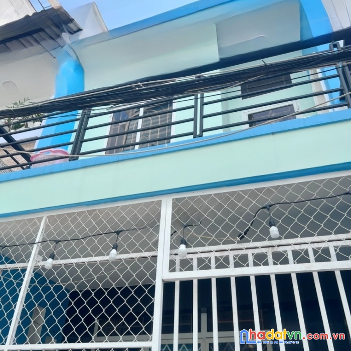 Cho thuê nhà mới âu dương lân 3 phòng p3, q8 - 9 triệu