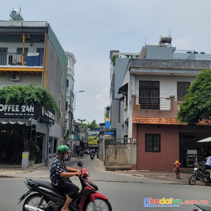 Nhà 3 tầng - 90m2 (6x15) x 3 tầng x 2trọ- hẻm xe hơi - nguyễn thái sơn