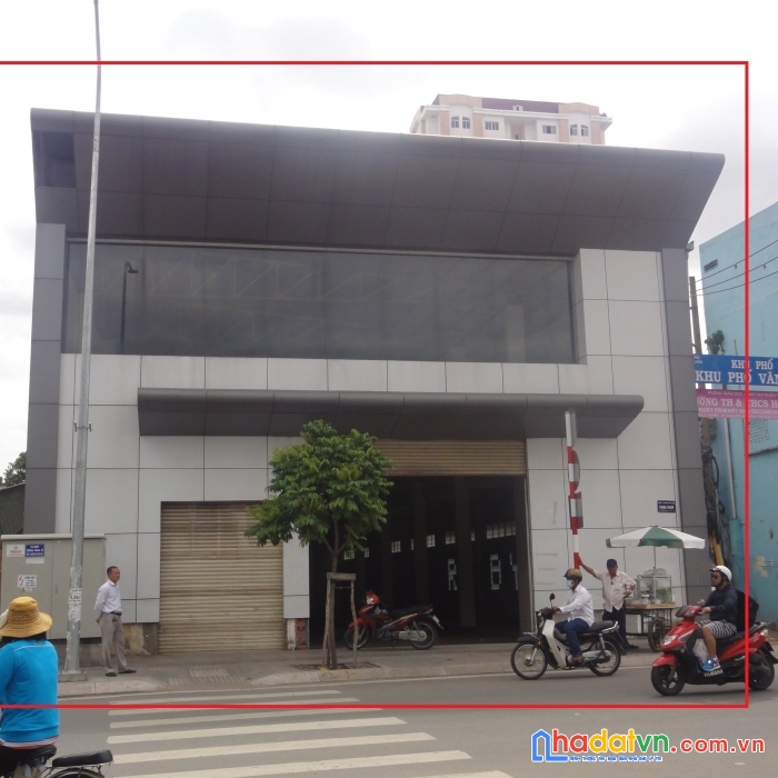 Cho thuê nhà góc 2 mtkd lũy bán bích 630m2 - 2 tầng - ngang 14m