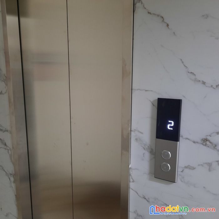 Bán gấp nhà mỹ đình 6t thang máy dt 40m giá nhỉnh 4,5 tỷ quá hiếm