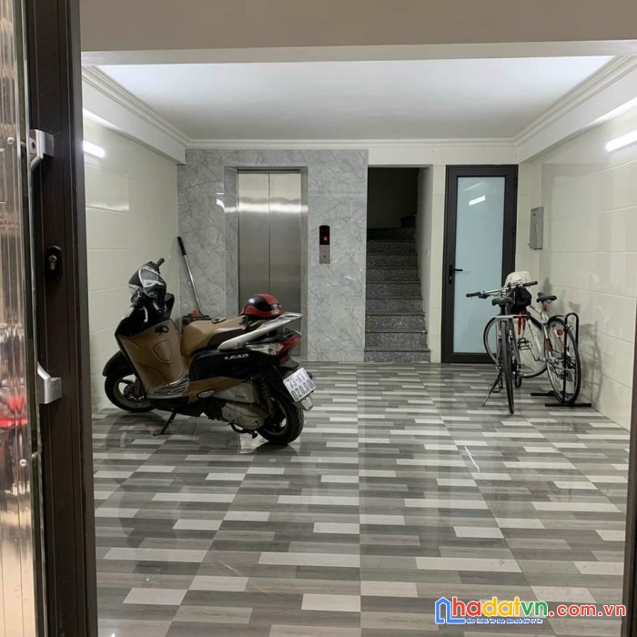 Bán gấp nhà mỹ đình 6t thang máy dt 40m giá nhỉnh 4,5 tỷ quá hiếm