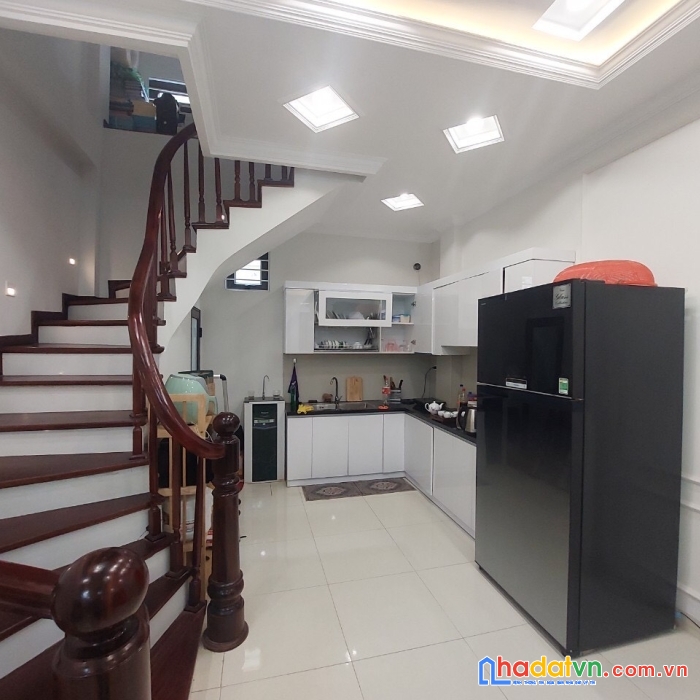 Bán nhà phố vũ trọng phụng, 
gần phố, ô tô đỗ cổng, 43m2, 5 tầng, nhỉnh 5 tỷ
