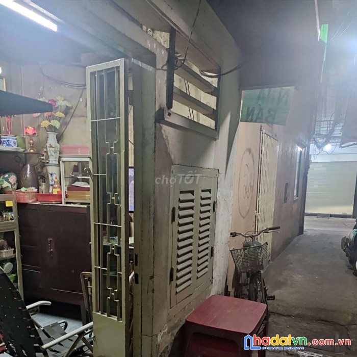 Chính chủ cần bán nhà cấp 4 thích hợp cho vợ chồng trẻ làm việc ở trung tâm đường trương