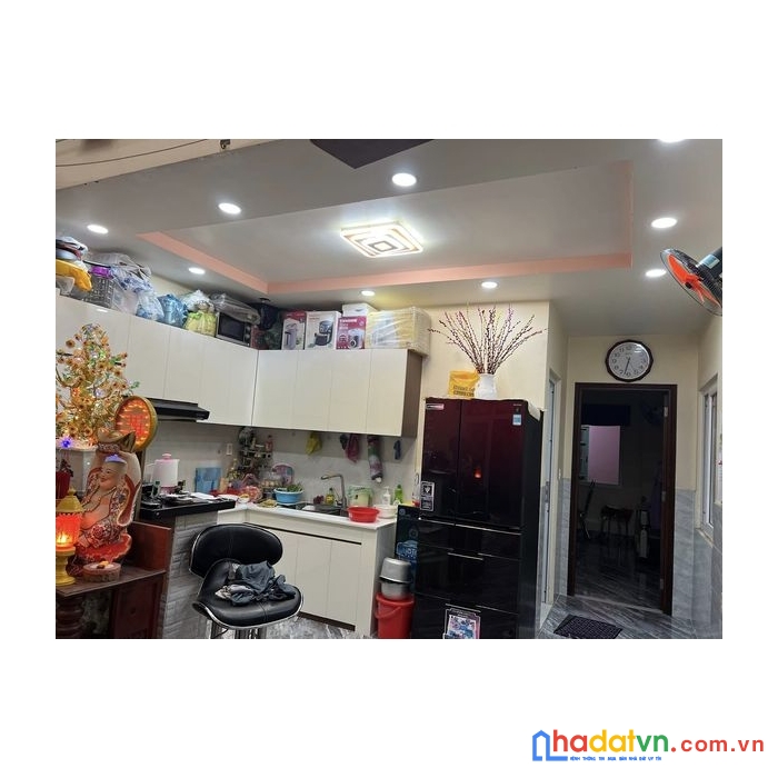 Gia chủ cần tim chủ mới 105m hẻm 252 gần đường vườn lài an phú đông 3pn