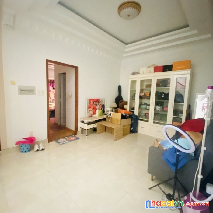 Nhà bán quận tân phú dưới 6.x tỷ mới, 72m2, 2 tầng, 3pn ngang 4m