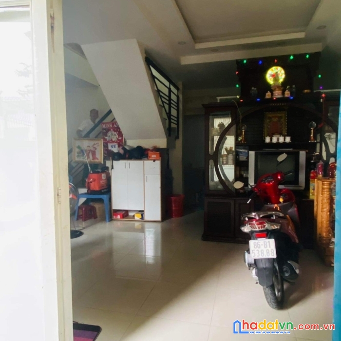 Nhà mặt tiền quận tân phú dưới 6.x tỷ mới, 71m2, 2 tầng