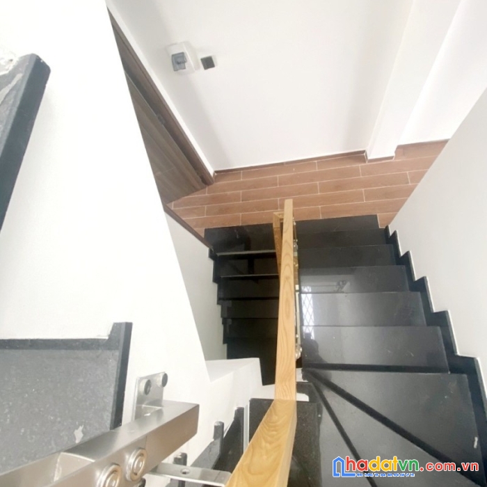 Nhà đẹp giá mềm đường lê liễu - tân quý - ô tô đỗ cửa - 5 tầng mới keng - 2 căn ra mặt tiền - giá