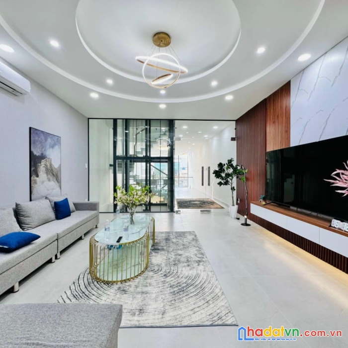 Siêu phẩm 5x22m,  5 tầng, thiết kế hiện đại, thang máy, hxh, nguyễn văn khối