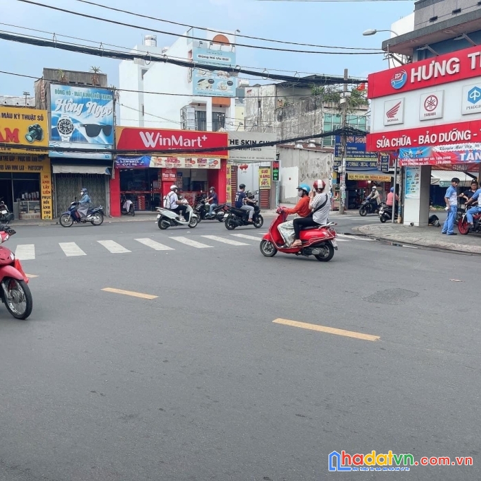 Bán nhà mặt tiền khuông việt ngay hoà bình - quận 11, 4x25m, 2 tầng, sổ vuông, 11.9 tỷ (tl)