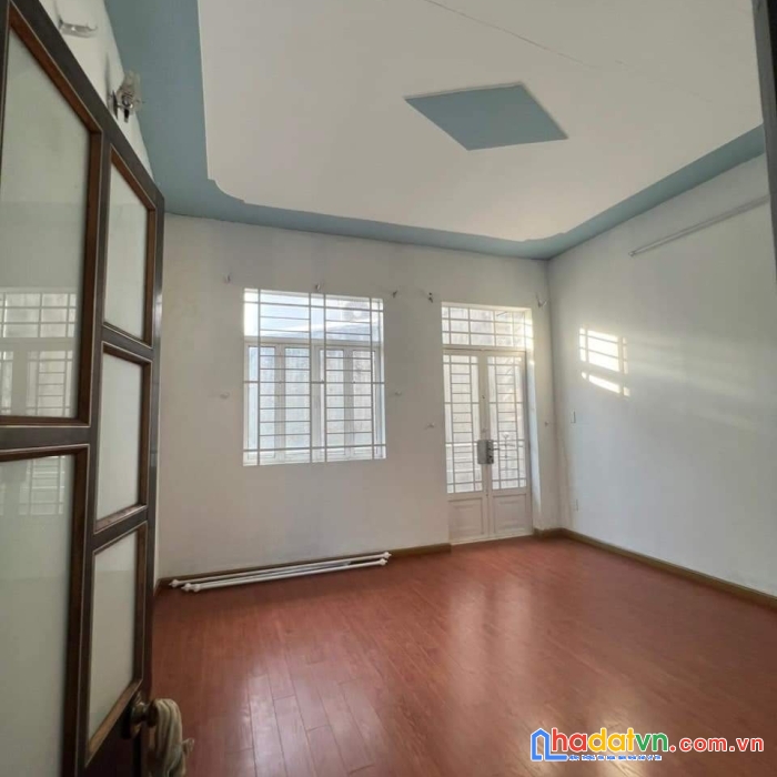 Tt gò vấp diện tích to 50m2, nhà đẹp sổ đẹp kiên cố ở ngay - đất dân cư hiện hữu - nở hậu - gần