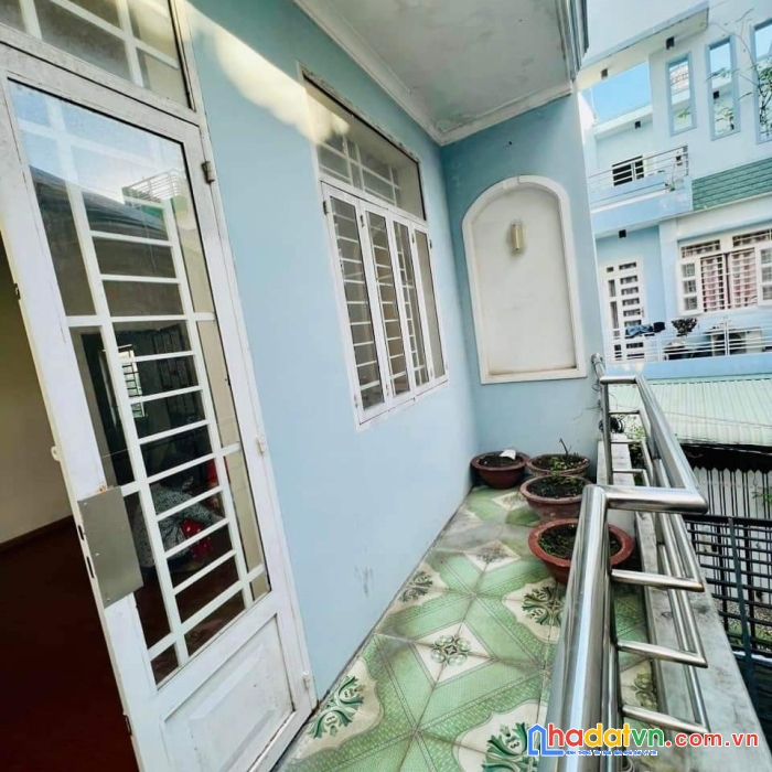 Tt gò vấp diện tích to 50m2, nhà đẹp sổ đẹp kiên cố ở ngay - đất dân cư hiện hữu - nở hậu - gần