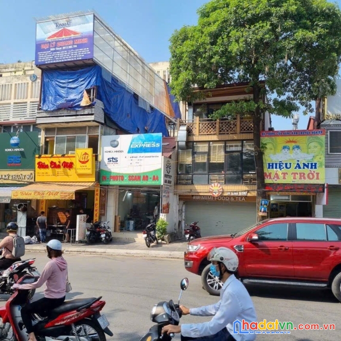 Bán gấp mp cầu giấy 45 m2, 3 tầng, mặt tiền 5.2 m. gias bans 14 tỷ