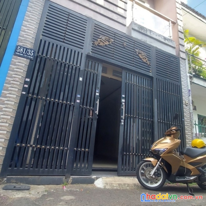 Chủ gấp bán nhà ngay mũi tàu trường chinh 62m2, 2 tầng giá 5.8 tl.