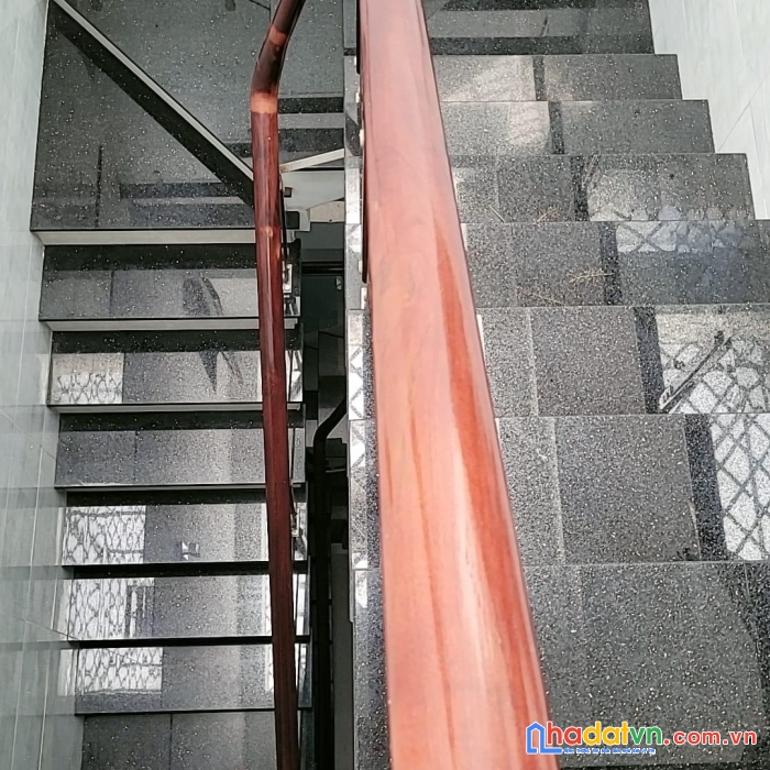 Bán nhà chdv điện biên phủ ngay phan văn hân, dt: 4/6x20m, 4 tầng, 12 pn, giá 11.9 tỷ