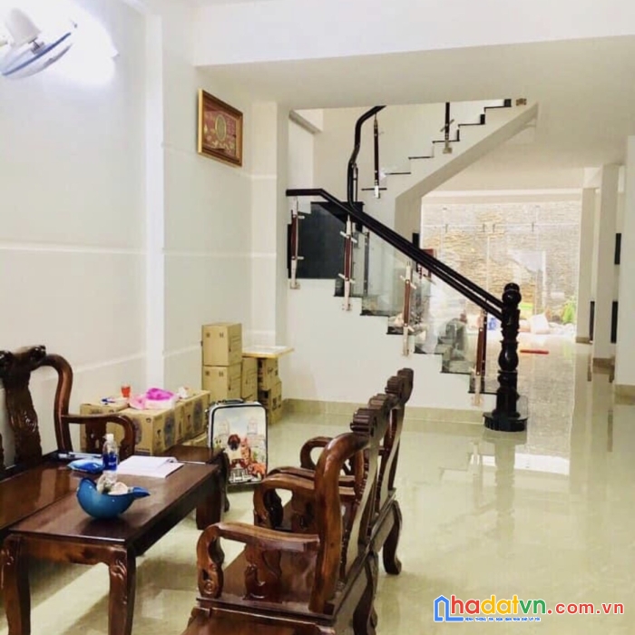 Cho thuê nhà mặt tiền đồng xoài phường 13 quận tân bình.