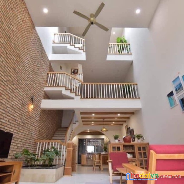 Nhà cực đẹp giá tốt ngay cầu sông hàn quận sơn trà 100m2 4 tầng  chỉ 11,5 tỷ