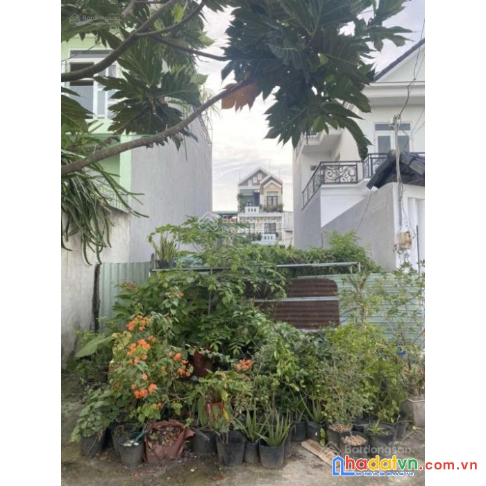 Bán đất trâu quỳ -siêu hiếm 42m2 trục chính viện rau khu a đường 7m có lưu không, vỉa hè. 
