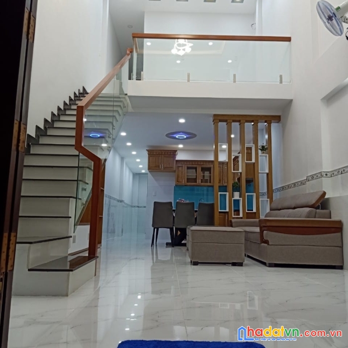 Chỉ 4.7 tỷ có ngay nhà 2t hxh 5m, phan huy ích, 4x15m vào ở ngay, quá rẻ