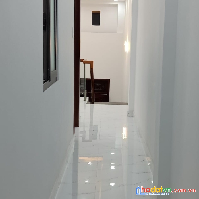 Chỉ 4.7 tỷ có ngay nhà 2t hxh 5m, phan huy ích, 4x15m vào ở ngay, quá rẻ