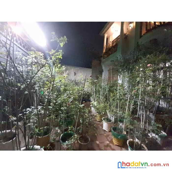 Bán nhà mặt tiền chợ hiệp bình thủ đức 240m2 giá 18 tỷ