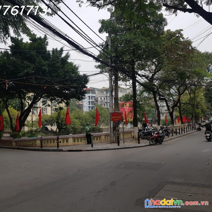 Bán nhà 60m2x5tầng phố cầu giấy, gara 2 ôtô, gần phố, ở luôn, kd vp cho thuê dòng tiền tốt