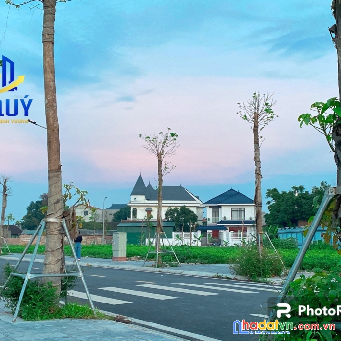 Đất đấu giá x8 hà phong liên hà đông anh bìa làng view công viên khởi điểm 20.8tr