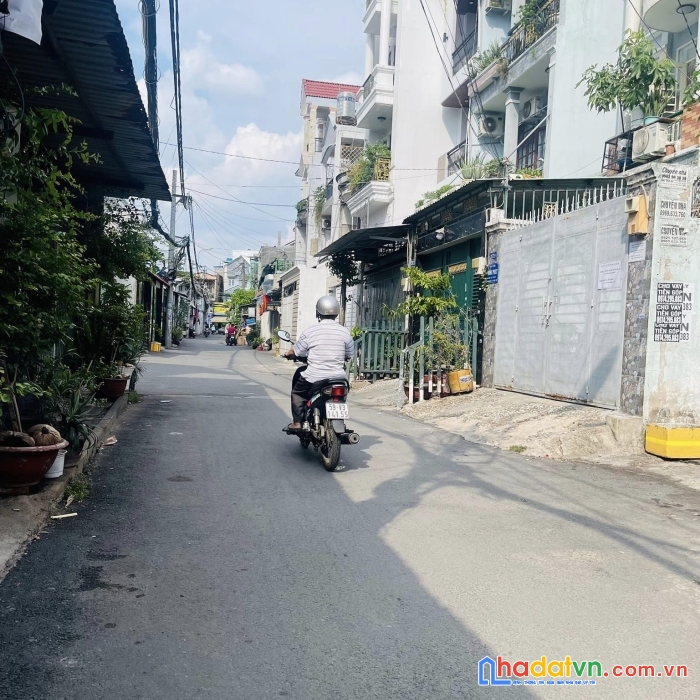Bán nhà nguyễn văn khối, 4x18m, hẻm xe hơi, btct, nở hậu  giá tốt chỉ 4.8 tỷ tl