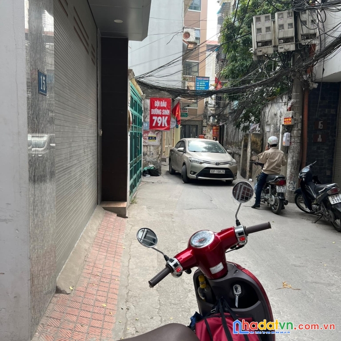 Bán nhà ngã tư sở, thanh xuân, 30m, 5t, mt 6m, ngõ ô tô tránh, giá 4.15 tỷ