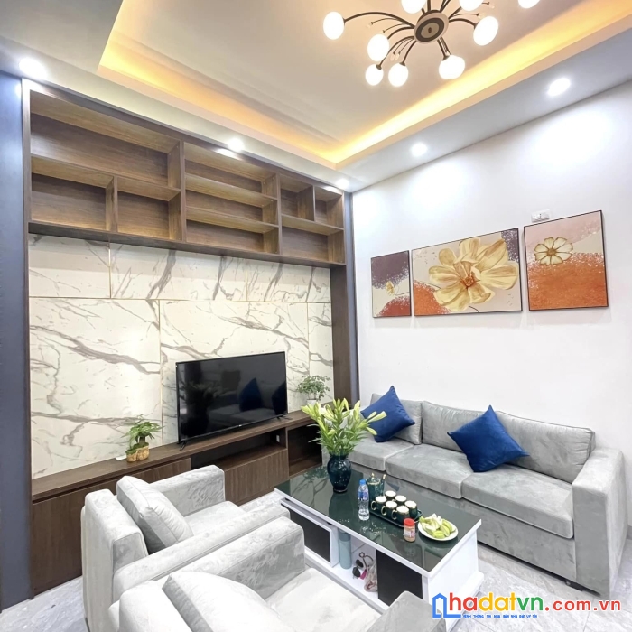 Bán nhà ngã tư sở, thanh xuân, 30m, 5t, mt 6m, ngõ ô tô tránh, giá 4.15 tỷ