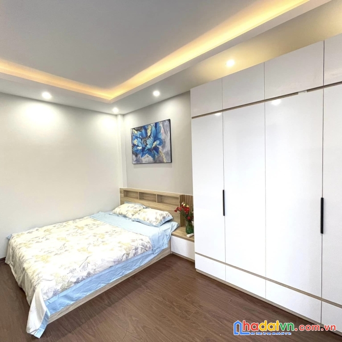 Bán nhà ngã tư sở, thanh xuân, 30m, 5t, mt 6m, ngõ ô tô tránh, giá 4.15 tỷ