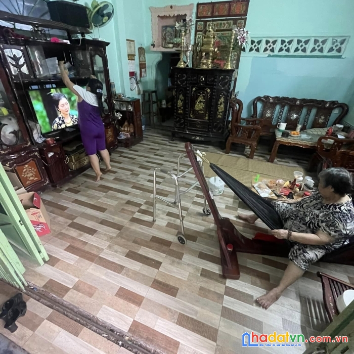 Nhà mặt tiền lê văn lương, tân phong - quận 7 - 268m2