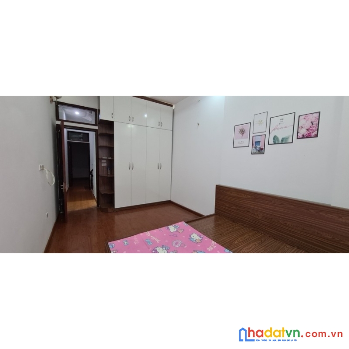 Bán nhà riêng hào nam ô chợ dừa 45m 5 tầng 5 ngủ ngõ thông gần phố ở ngay nhỉnh 4 tỷ  lh 0975124520