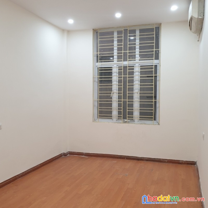 Bán nhà hào nam ô chợ dừa 38m 3 ngủ ngõ thông gần chợ ở ngay giá 3.9 tỷ lh 0975124520