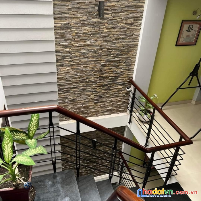 Bán nhà cmt8 quận 3, cực đẹp, 4 tầng, 5x23, 115m2, chỉ 10.8 tỷ