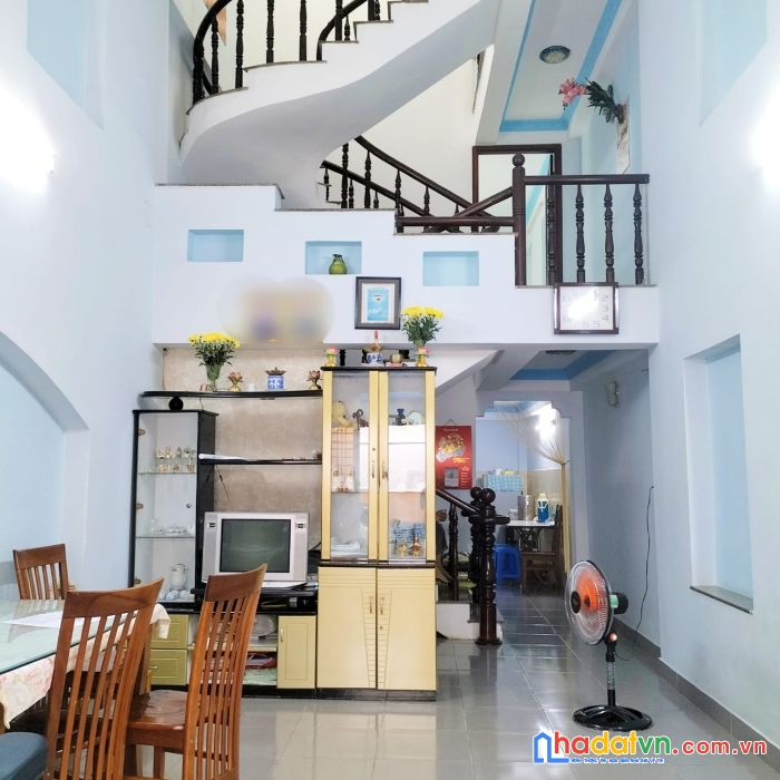 Bình thạnh, hxh xô viết nghệ tĩnh, 64m2, 4 tầng, chỉ 5 tỷ 800, gần hàng xanh