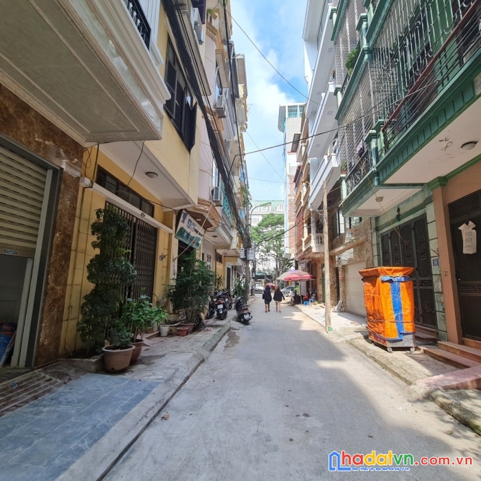 Phạm tuấn tài pl ô tô tránh vỉa hè 43m 5t giá chỉ 12 tỷ