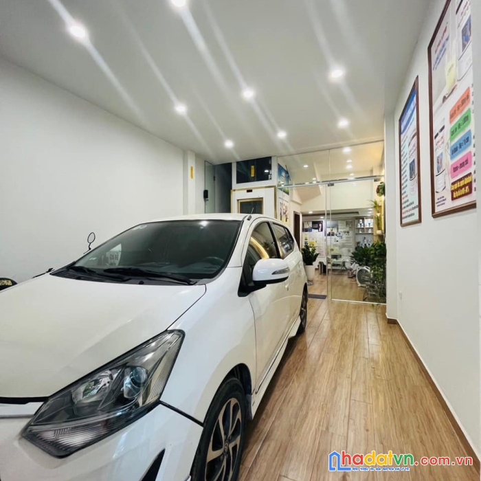 Bán nhà phố nguyễn chí thanh, mặt ngõ ô tô đỗ, kinh doanh, 5 tầng, thang máy 45m2, 14.6 tỷ