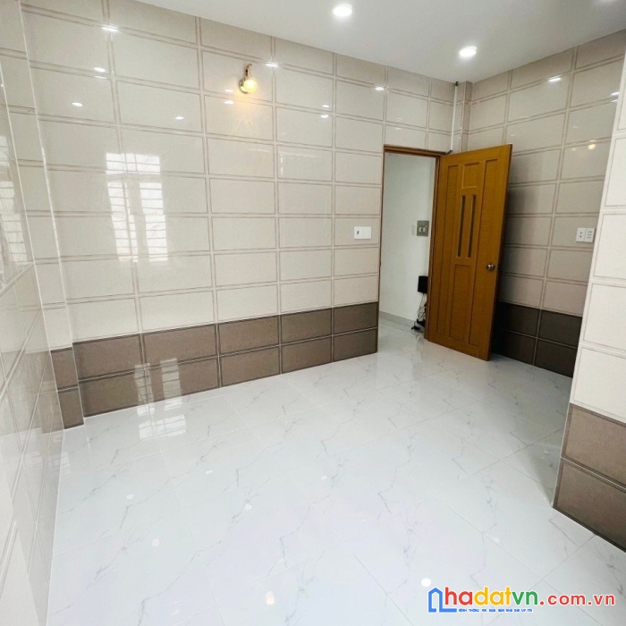 Nhà bán 3 tầng hẻm 57 bông sao p5q8 - giá : 4.1 tỷ